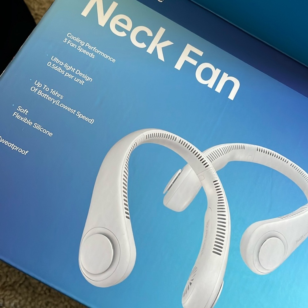 Neck fan